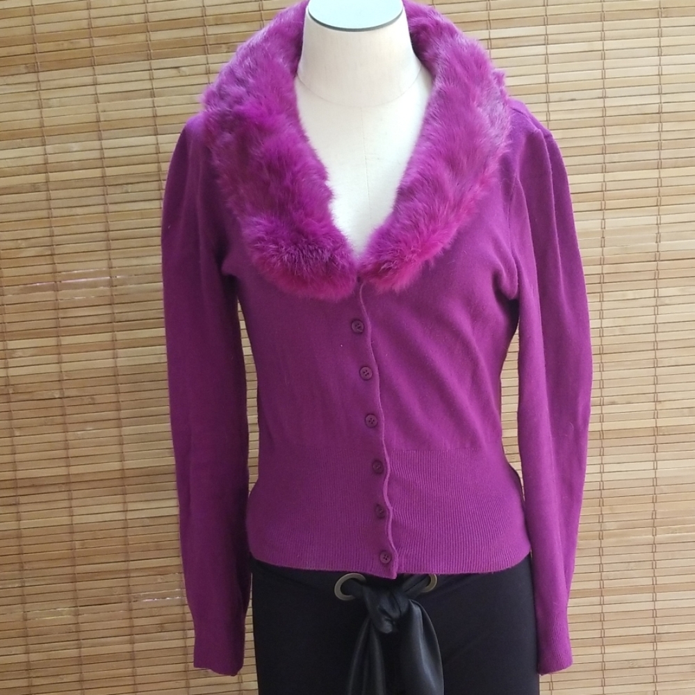 Bebe Fur Sexy Collar Sweater